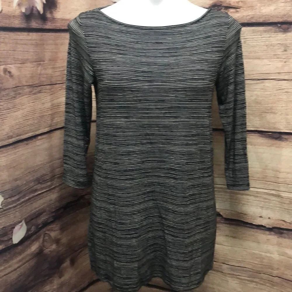 J Jill 3/4 sleeve black and gray striped tunic